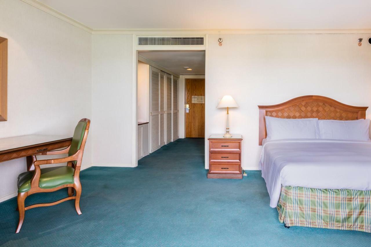 טמונינג Pacific Star Resort & Spa מראה חיצוני תמונה